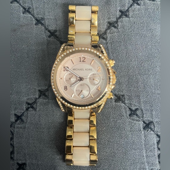 Michael Kors Accessories - Michael Kors rose gold watch 💕used - great condition